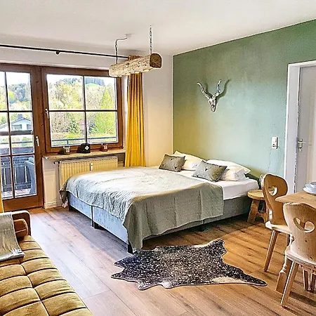 شقة Bergnest Mit Bergblick - Ca 3 Min Skilift - Balkon - Garten - 6 Pers - Hund - Luftkurort - Naehe Buchenegger Wasserfaelle - Eistobel - Bodensee أوبيريويتي