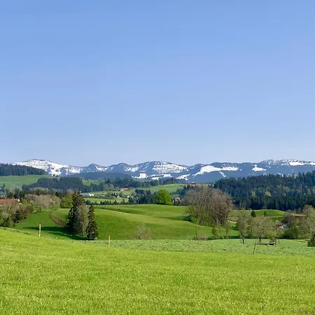 شقة Bergnest Mit Bergblick - Ca 3 Min Skilift - Balkon - Garten - 6 Pers - Hund - Luftkurort - Naehe Buchenegger Wasserfaelle - Eistobel - Bodensee أوبيريويتي