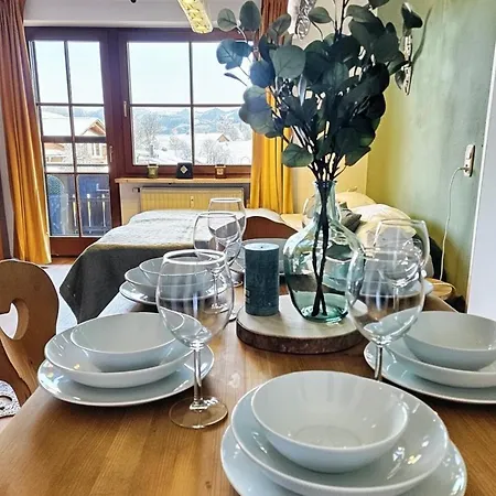 Bergnest Mit Bergblick - Ca 3 Min Skilift - Balkon - Garten - 6 Pers - Hund - Luftkurort - Naehe Buchenegger Wasserfaelle - Eistobel - Bodensee شقة