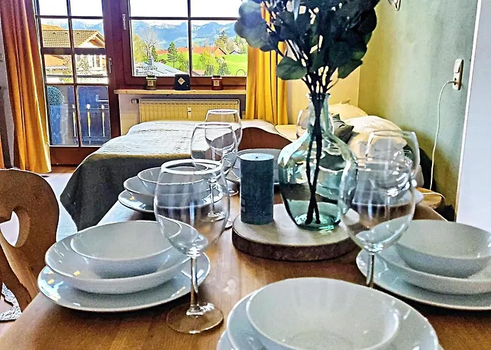 Lindners Hideaways - Bergnest - Bergblick 6 Pers Balkon Garten Hund Luftkurort Naehe Buchenegger Wasserfaelle Eistobel Bodensee アパート *